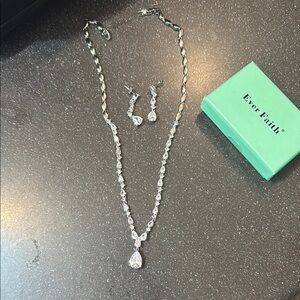 Silver Jewelry Set for Women